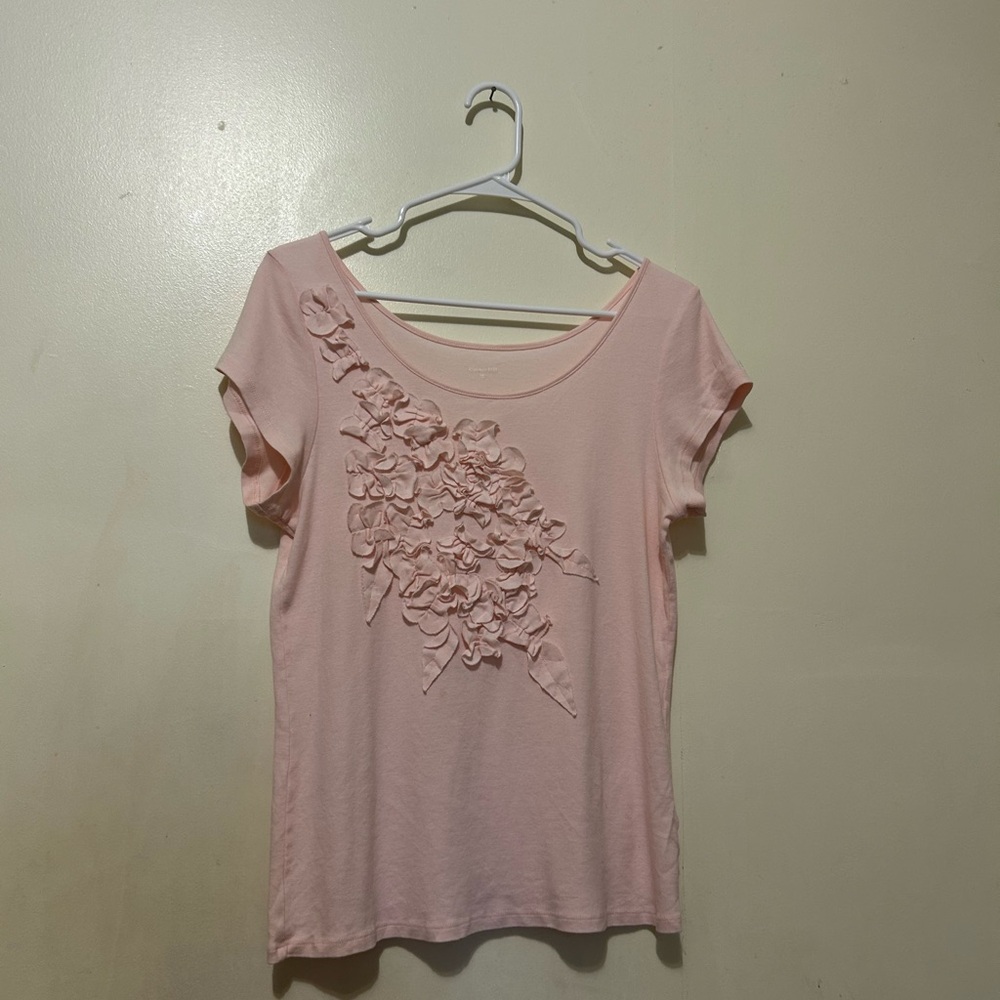 Garnet Hill Pale Pink Short Sleeve Tee with Floral Applique Sz L Cotton